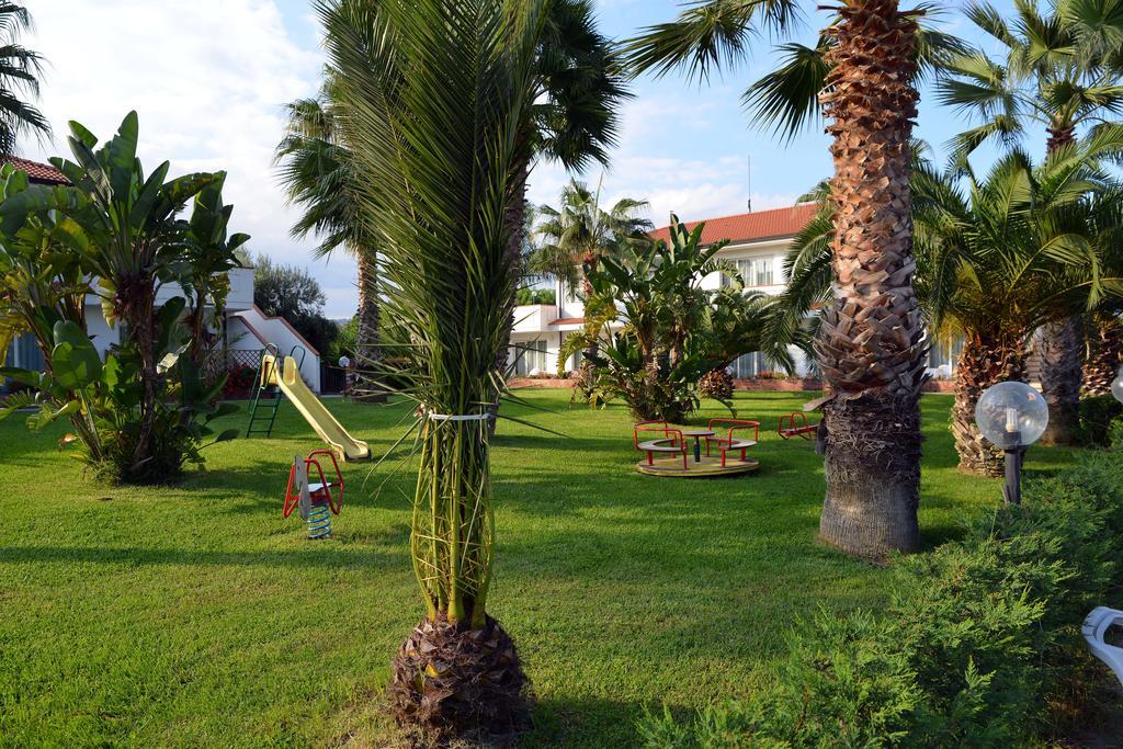 King'S House Hotel Resort Mascali Buitenkant foto
