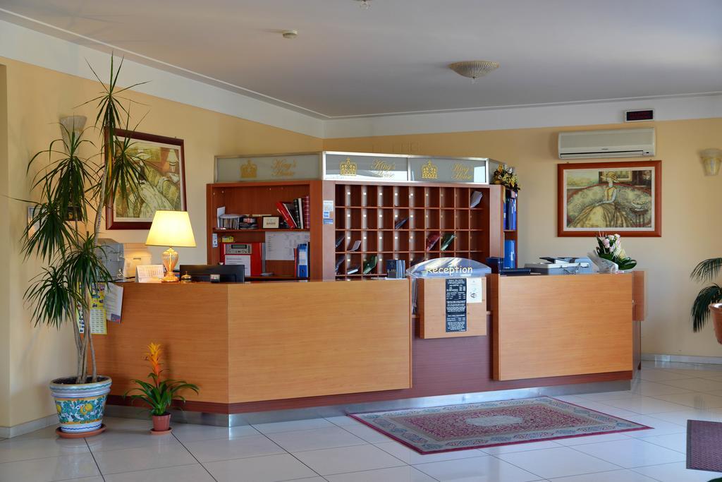 King'S House Hotel Resort Mascali Buitenkant foto