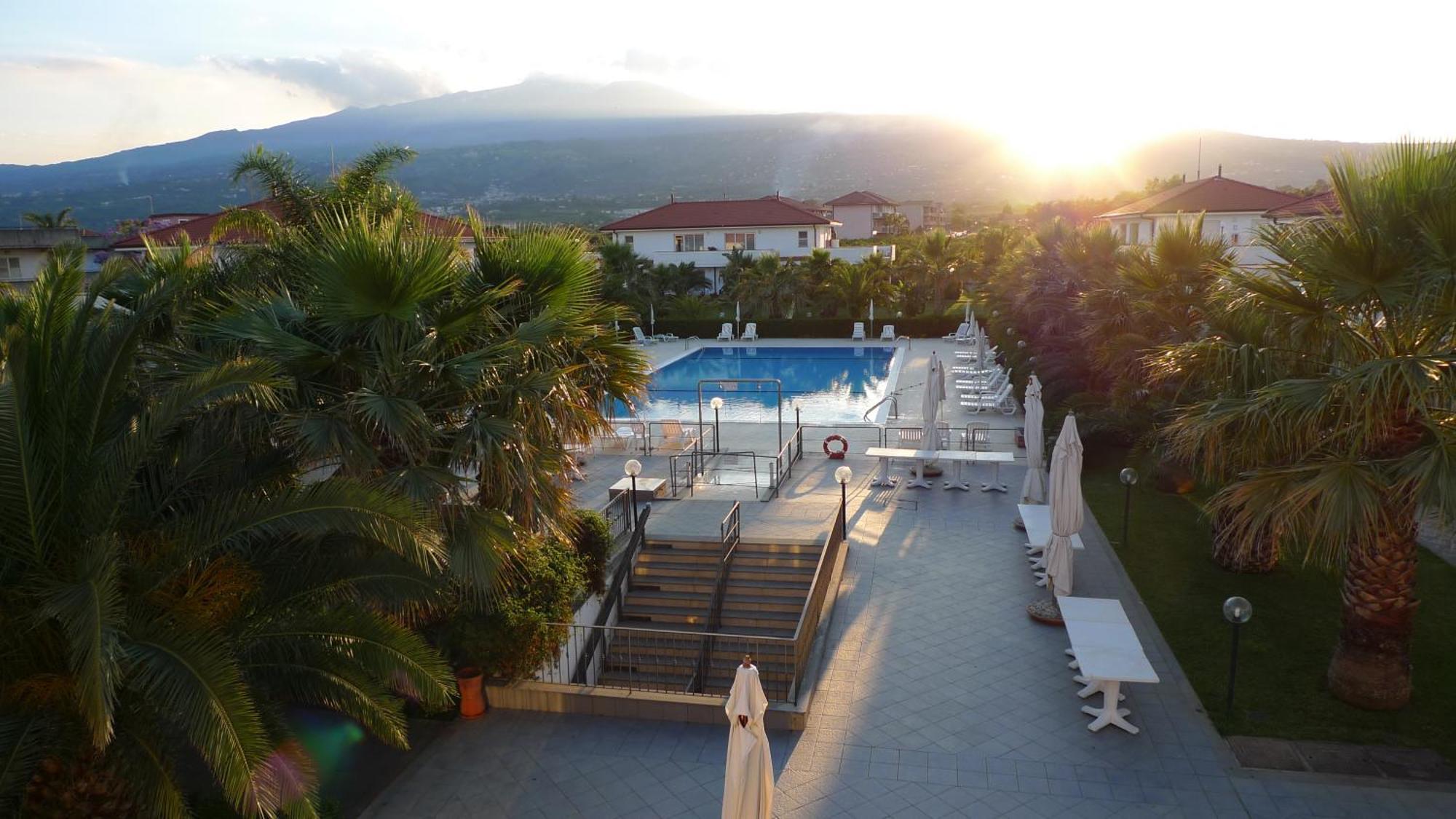King'S House Hotel Resort Mascali Buitenkant foto